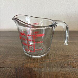 Anchor Hocking Glass Measuring Cup Red Lettering Handle 1 Cup 1/2 Pint Baking